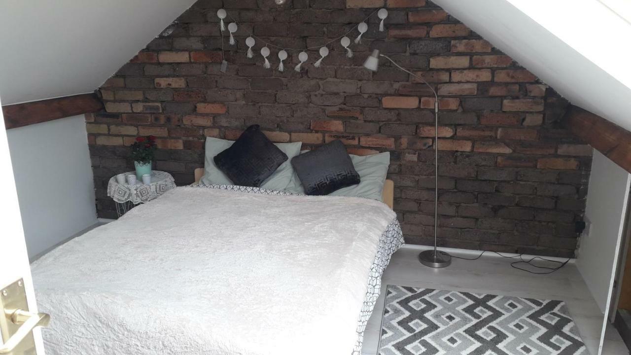 דנפרמליין Vintage Double Bedroom Victoria 1 מראה חיצוני תמונה